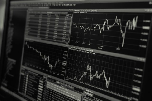 stock-1863880_1920 investment foreign direct